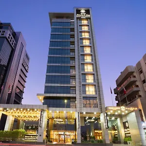 Royal Continental Отель